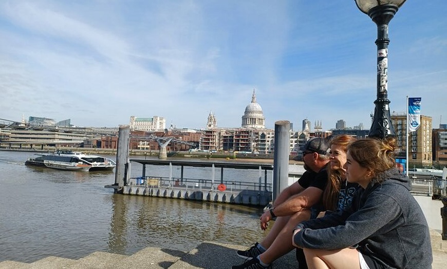 Image 8: London Highlights Taxi Tour Hop In and Out