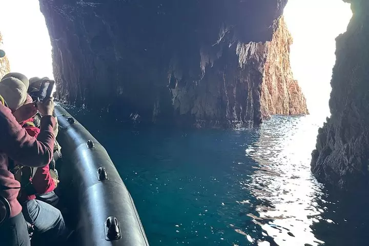 excursion demi-journée /snorkeling calanques de piana-capo rosso
