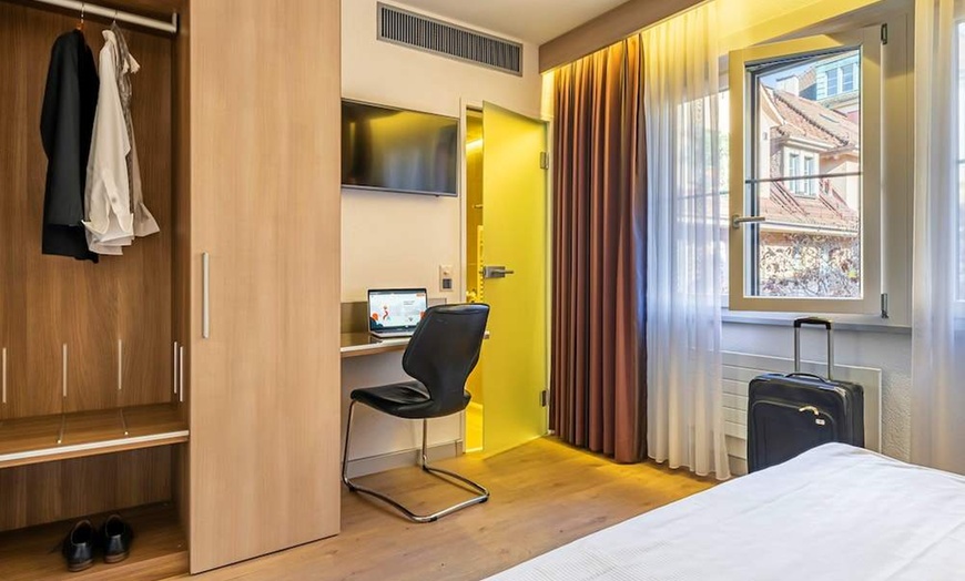 Image 4: ✈ SUISSE | Zurich - Alexander 3*, 1 nuit