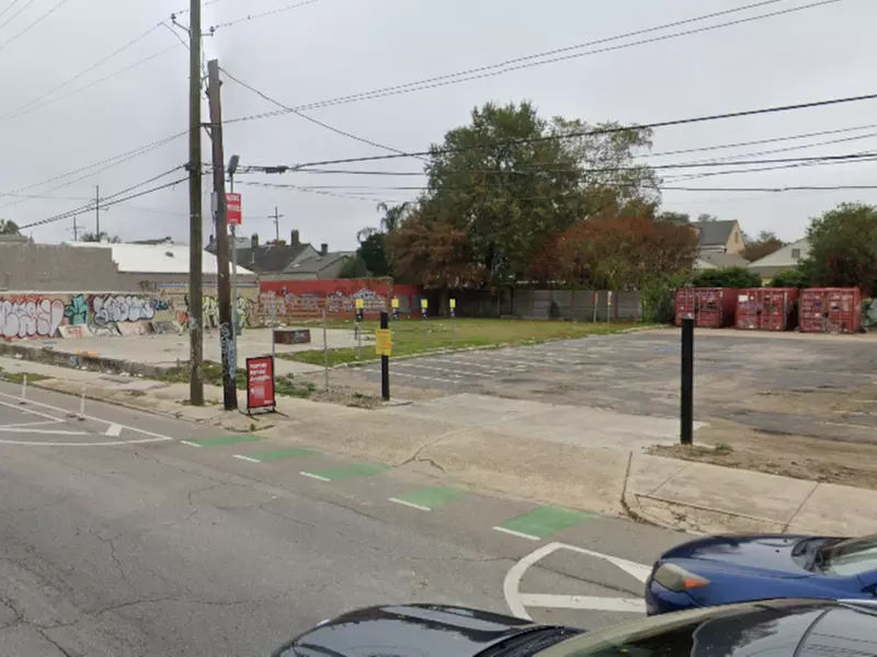 Parking at 621 Elysian Fields Lot - P181