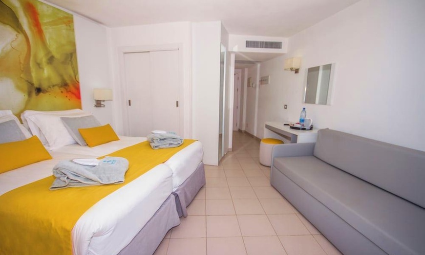 Image 14: ✈ GRAN CANARIA | Playa del Ingles - Hotel Servatur Waikiki 3* - Śni...