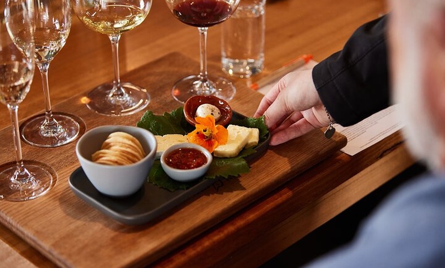 Image 5: Richmond and Wine Tour