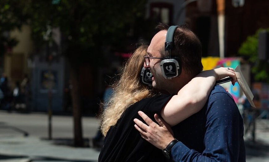 Image 10: Tour a pie por Madrid : Inmersivo con actores | City Voice