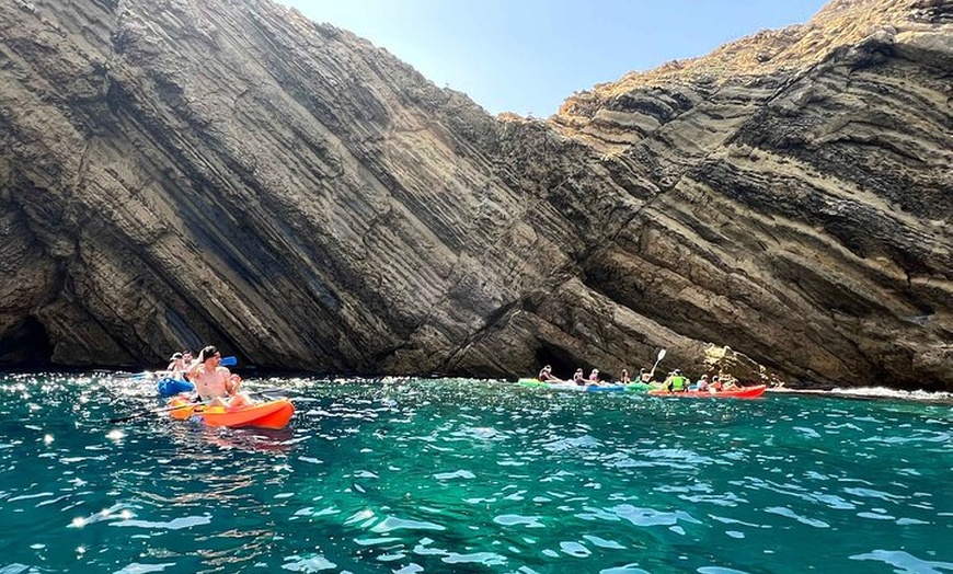 Image 9: Kayak Granadella Excursión Guiada en sus cuevas y Cala en Caló