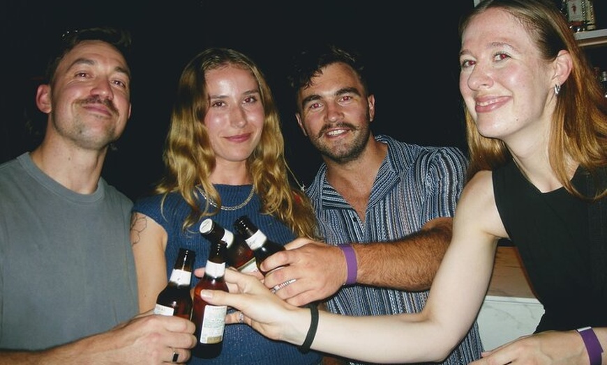 Image 40: OG Barcelona Night Adventure — 3 bares, 3 chupitos y entrada VIP al...