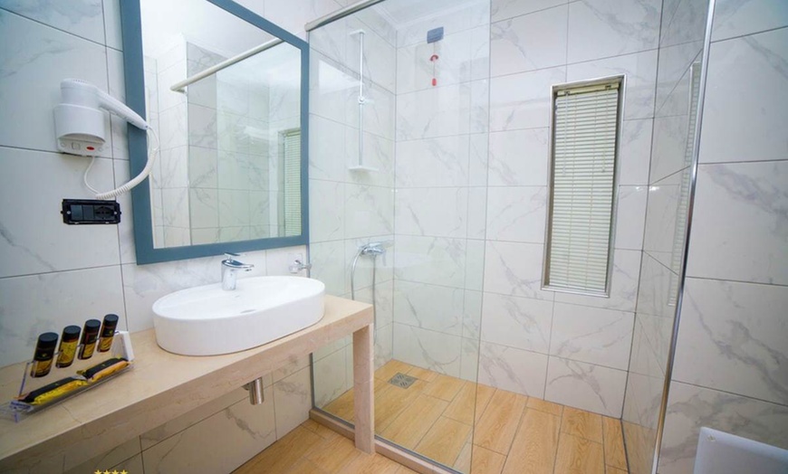 Image 5: ✈ ALBANIE | Vlore - Regina City Hotel & SPA 4* - Tout inclus