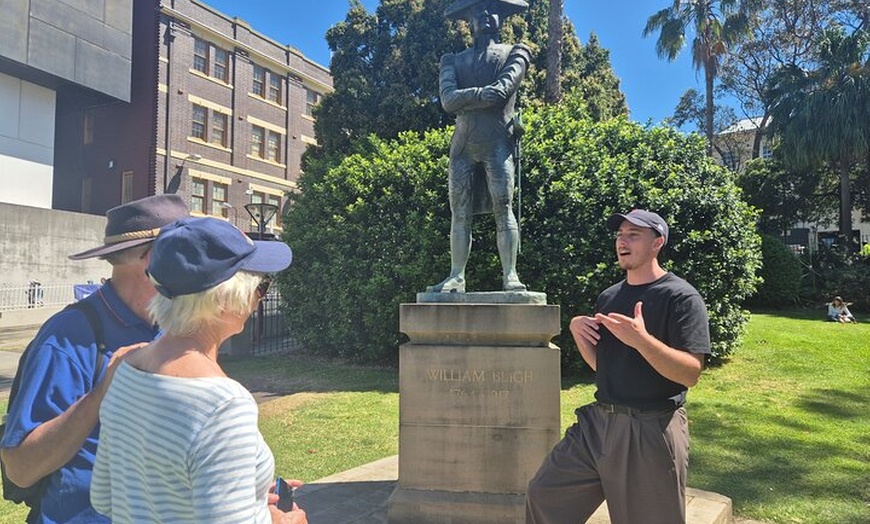 Image 3: Sydney Highlights Walking Tour: Bridge Rocks House