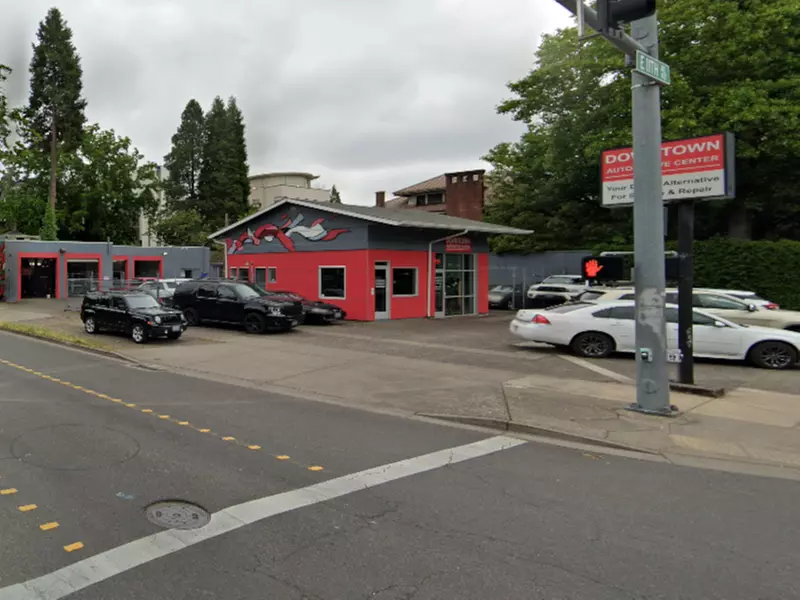 Parking at [E734] Hult Plaza South Lot