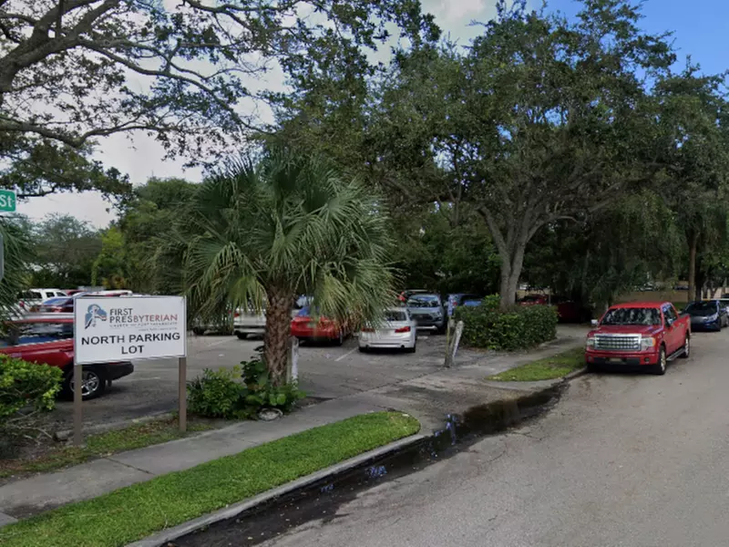Parking at 398 SE. 15th Ave. Lot