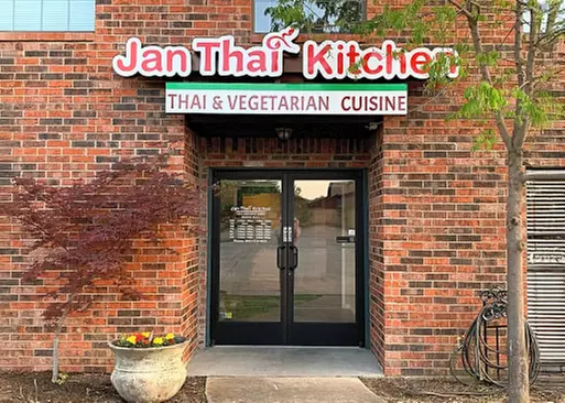 5% Cash Back at Jan Thai Kitchen