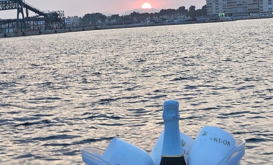 Image 4: Torrevieja Sunset Experience con Adelmar Catamarans and Boats
