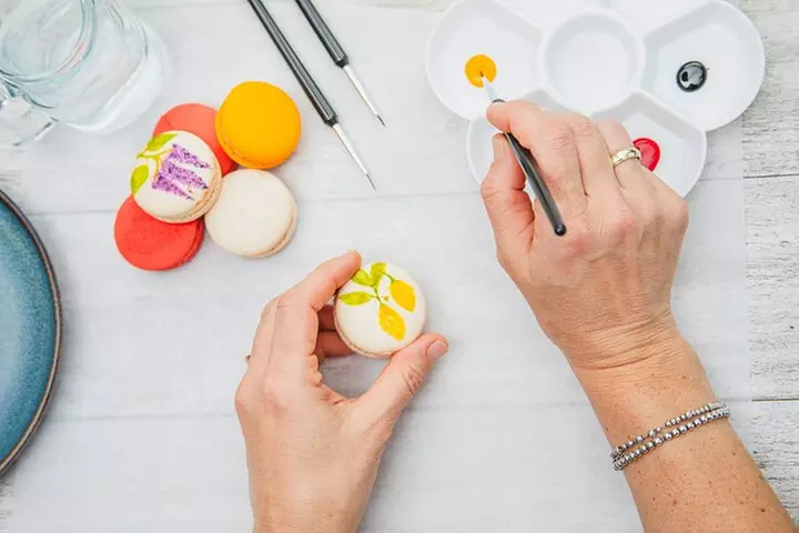 Fun Macaron Decorating Class With a Local Chef in Atlanta