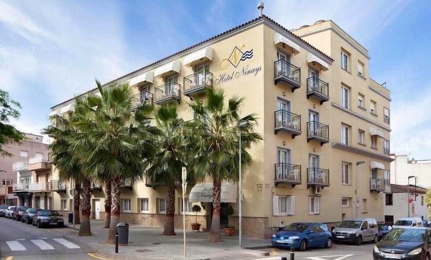 Image 8: ✈ COSTA BRAVA | Lloret de Mar - Hotel Ninays 2*, 2 Nächte - Außenpool