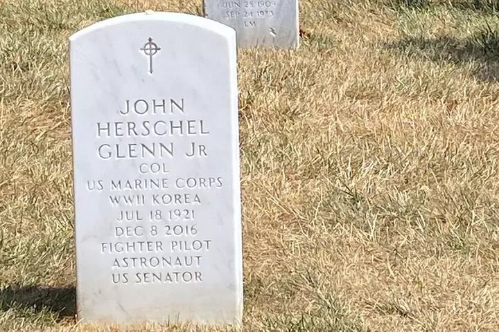 Arlington Cemetery & Changing of the Guard Exclusive Guided Tour