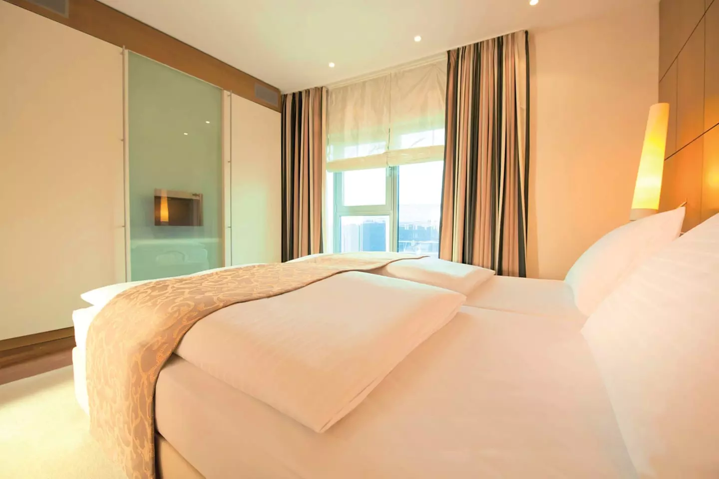 ✈ DEUTSCHLAND | Köln - Dorint Hotel An der Messe Köln 4*, 2 Nächte ...