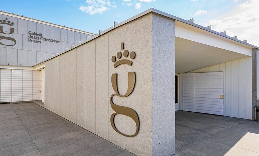 Image 4: Royal Selecciones Gallery Entrada Madrid