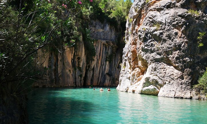 Image 2: Montanejos Escape Aguas Sanadoras y la Cascada del Amante
