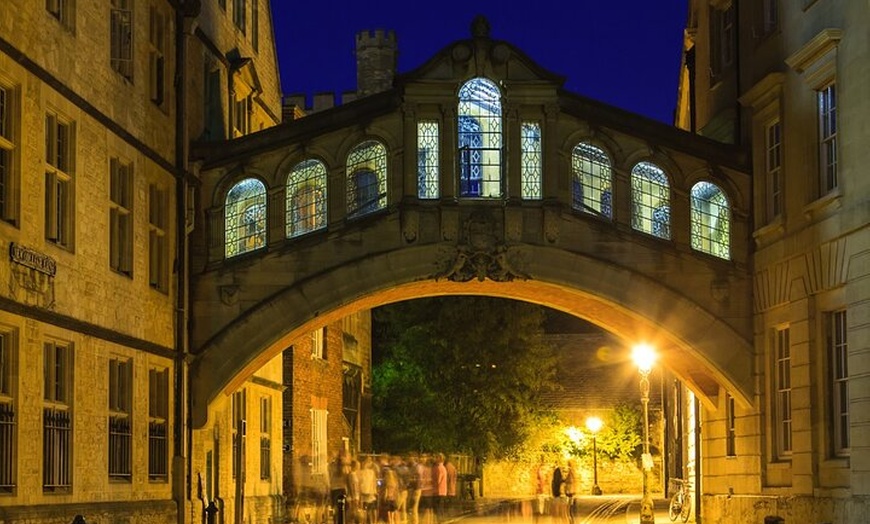 Image 2: Oxford Official Ghost Tour
