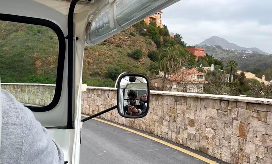 Image 7: Descubre Málaga Tour Privado de 60 Minutos en Tuk tuk