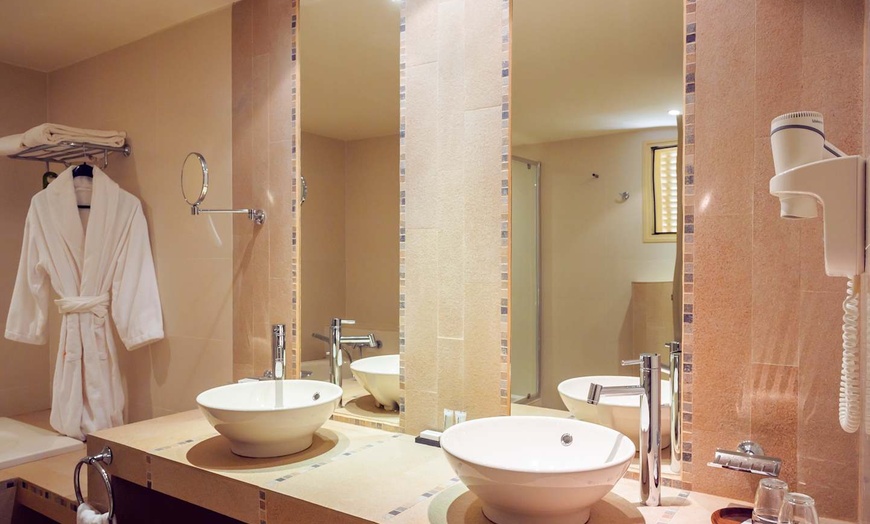 Image 6: ✈ ILE DE SAL | Santa Maria - Hotel Morabeza 4*, 5 nuit - Bord de mer