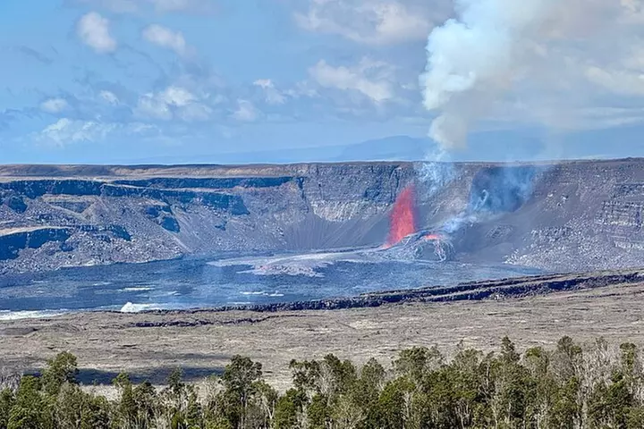 Hawaii Volcanoes National Park and Hilo Highlights Small Group Tour