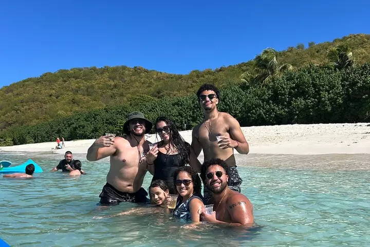 Full Charter All Inclusive for Icacos and Palomino