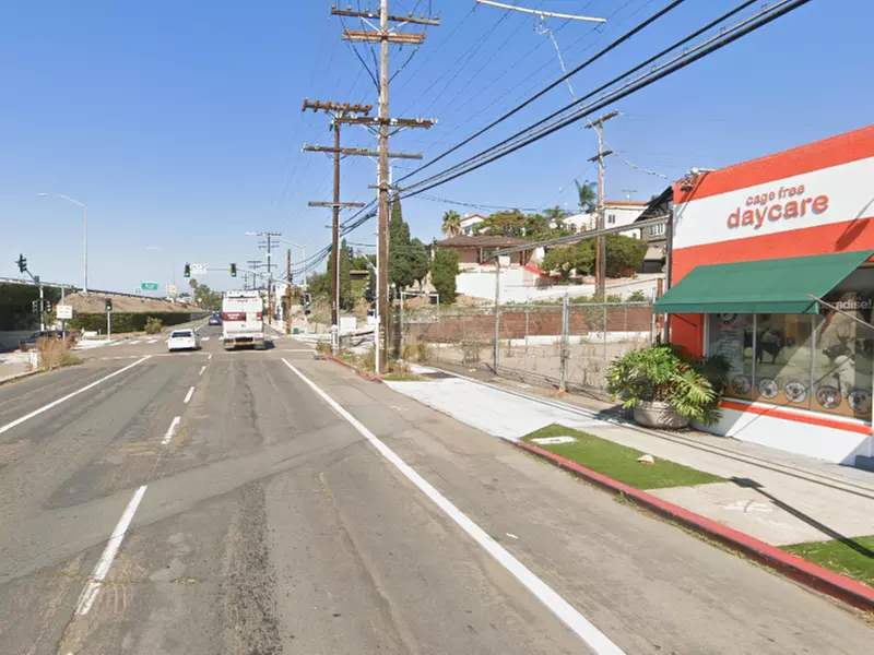 Parking at 3265 India St. Lot