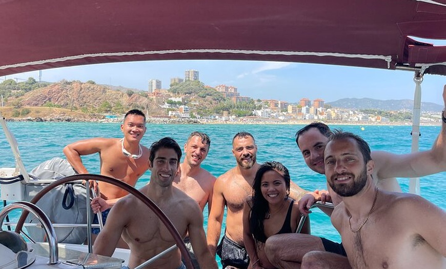 Image 1: Dia Completo en Velero Privado en Barcelona - 6 Horas