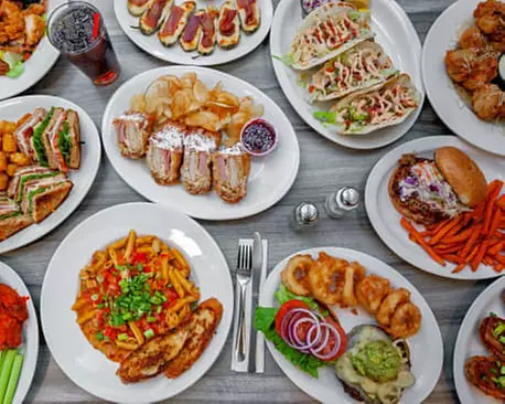 5% Cash Back at Hideaway Bar & Grill