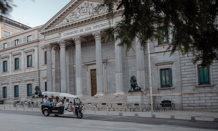Image 5: Tour Experto Plus por Madrid en Eco Tuk Tuk Privado