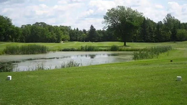 Online Booking - Round of Golf at Killarney Lakeside Golf Club - Primary Image