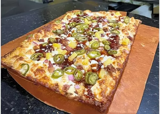 5% Cash Back at Bodacious Pizza and Grill