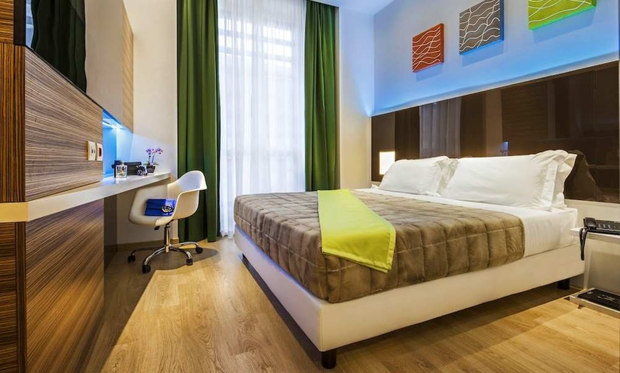 Image 1: ✈ WŁOCHY | Mediolan - Hotel degli Arcimboldi 4* - City break