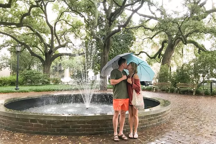 The Grave Tales Ghost Tour in Savannah