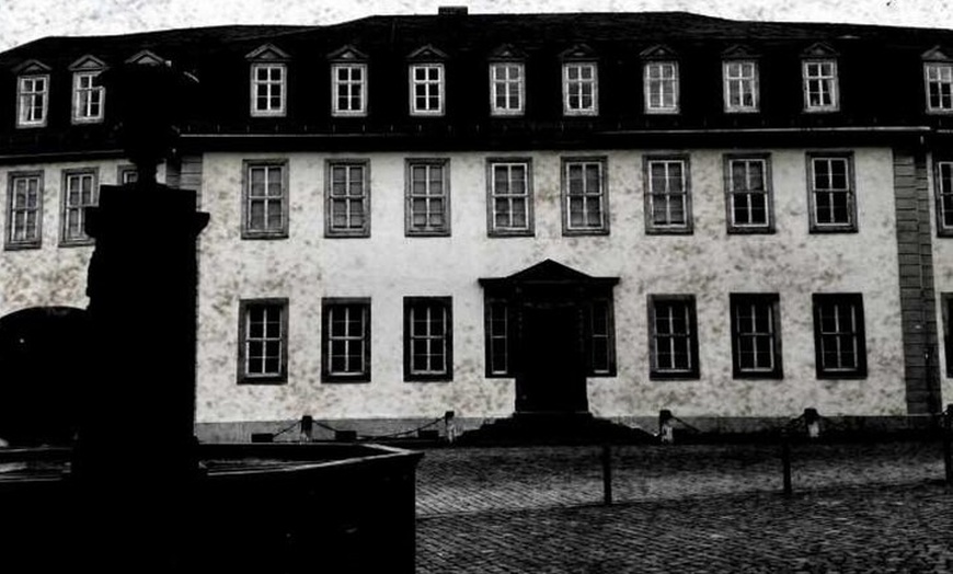 Image 3: DunkelWeimar Eine spannende True Crime Stadtführung mit Quiz