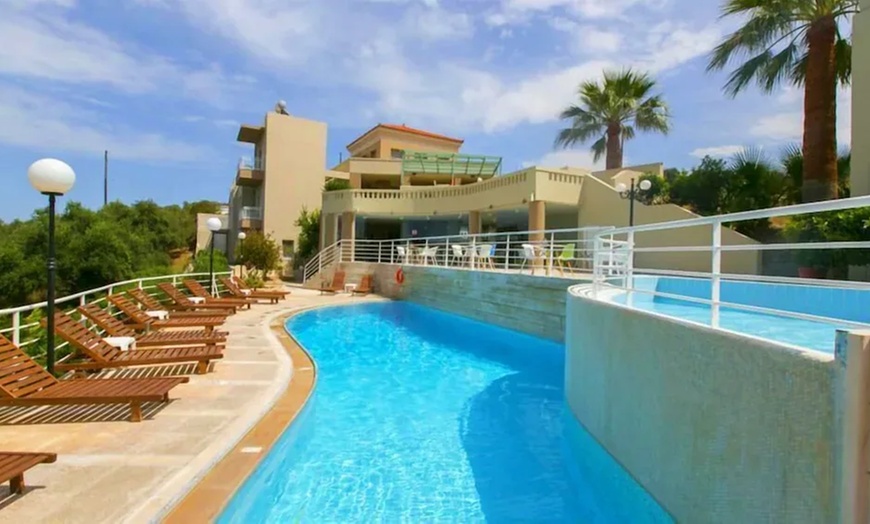 Image 1: ✈ CRETA | Agia Pelagia - Pelagia Bay 3* - In riva al mare