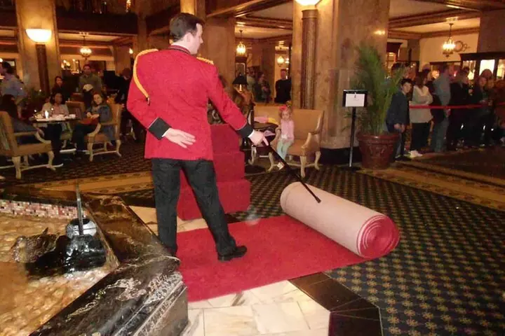 Nashville to Memphis Daytrip with Graceland VIP Tour and Sun Studio Admission