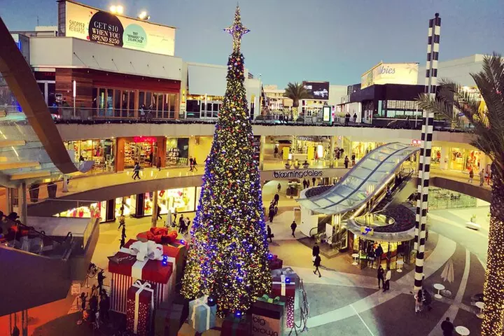 Santa Monica Holiday Donut Adventure and Walking Food Tour - Second Medium