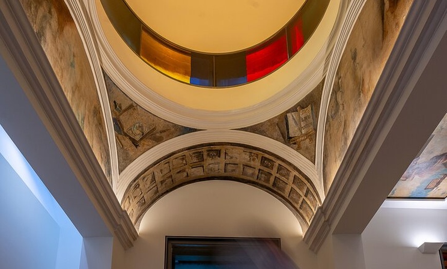 Image 5: Entrada al Centro de Arte Hortensia Herrero en Valencia