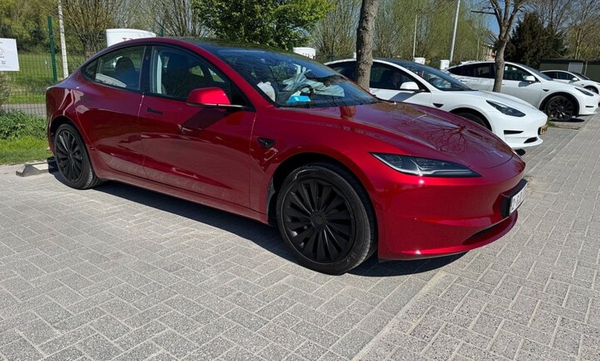 Image 7: "Get In Transfer" Heathrow Airport to London Private Transfer