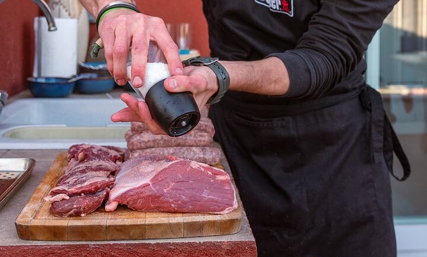 Image 18: Barbacoa en un atico en el centro de Barcelona con un chef