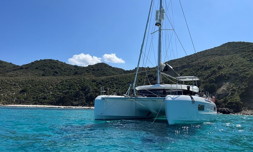 Image 2: Excursion Catamaran Désert des Agriates au départ de L'ile rousse