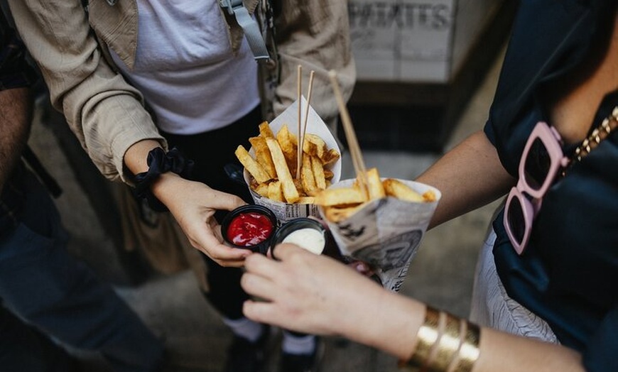 Image 2: Tour gastronómico : Más que tapas - todo Incluido