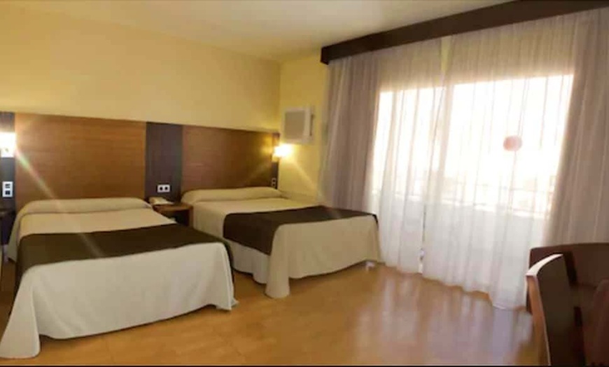 Image 4: ✈ COSTA DEL SOL | Rincon de la Victoria - Hotel Rincon Sol 4* - Tur...