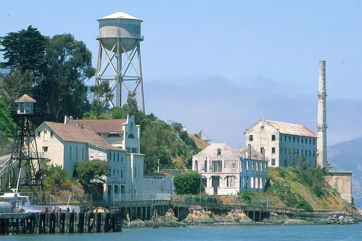 San Francisco Alcatraz, Ferry and 2 Day Hop On Hop Off Bus Tour