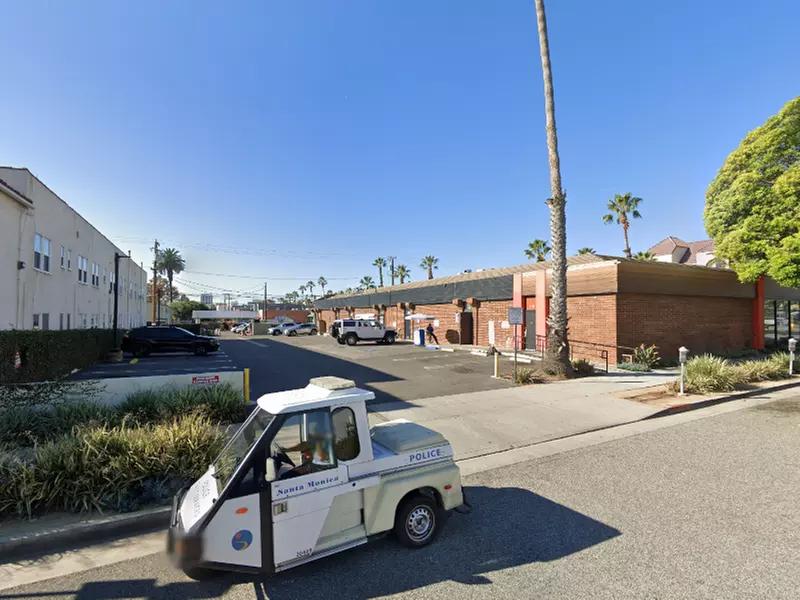 Parking at [SQ96] 1120 Wilshire Blvd. Lot