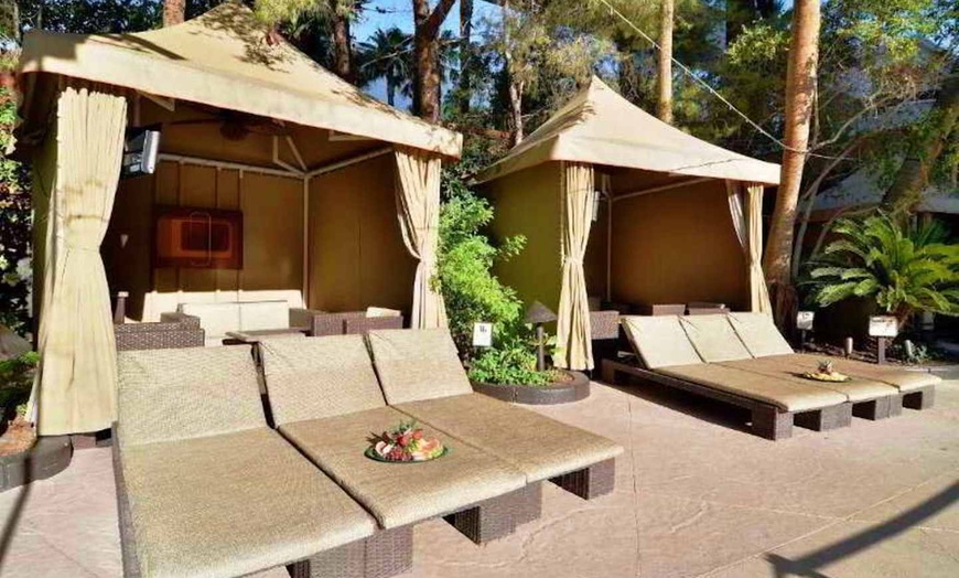 Image 2: ✈ NEVADA | Las Vegas - Treasure Island - TI Hotel & Casino, a Radis...