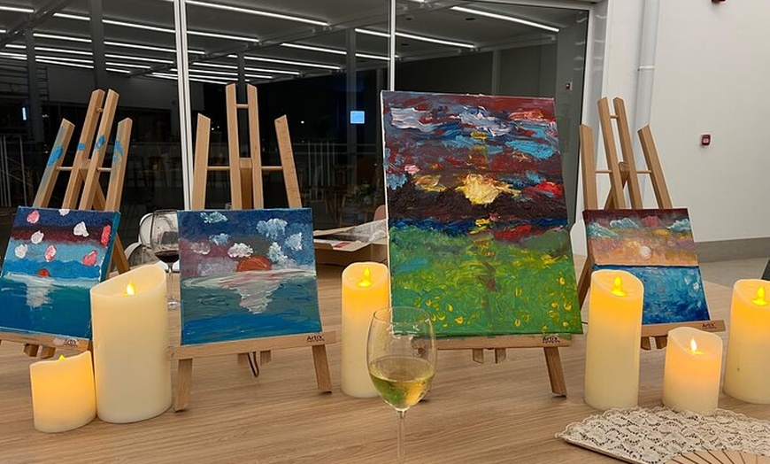 Image 7: Arte-Terapia con Vino : Velada Creativa en Alicante