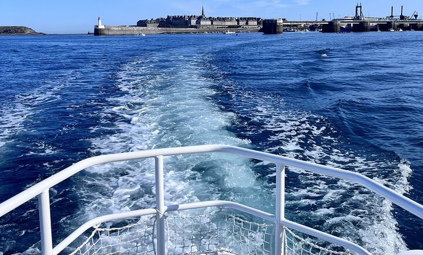 Image 1: Excursion en bateau en petit groupe avec un local