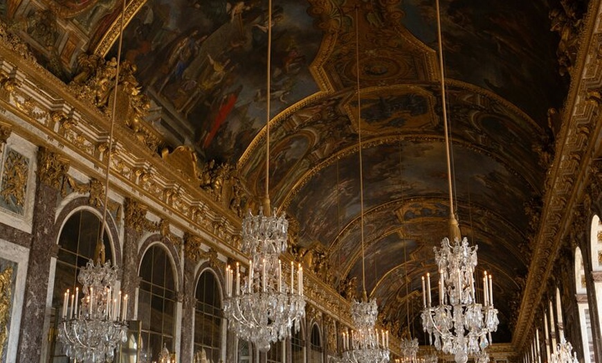 Image 7: Château de Versailles et domaine de Marie-Antoinette avec guide expert